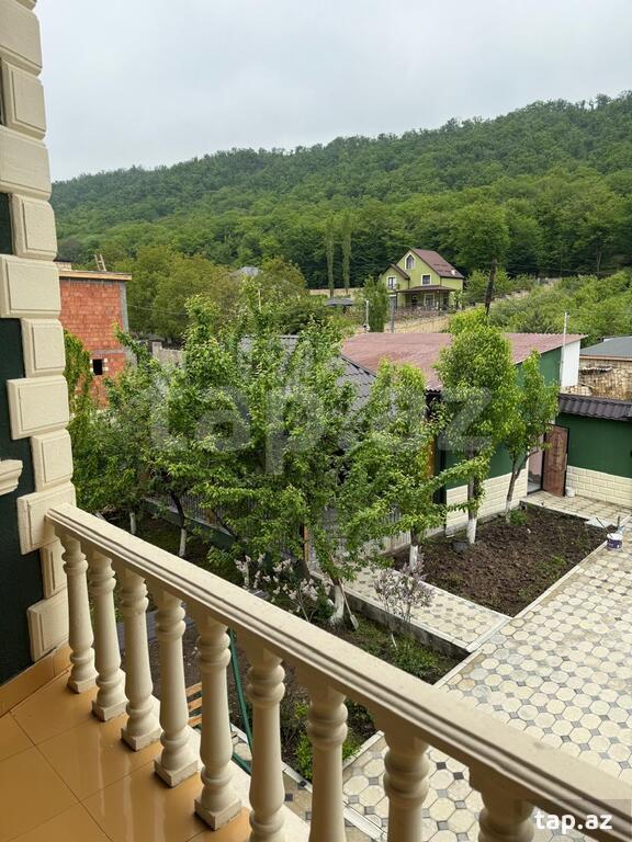 Villa, Qələdüz k. (5)