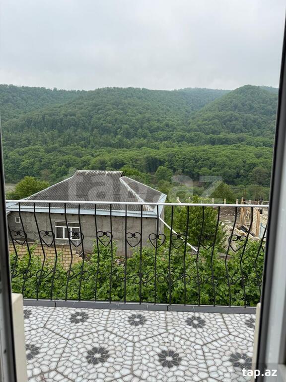 Villa, Qələdüz k. (11)