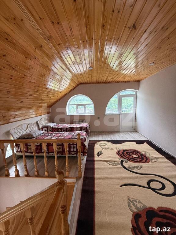 Villa, Qələdüz k. (17)