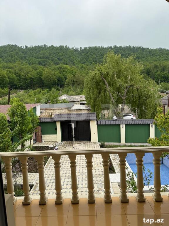 Villa, Qələdüz k. (12)