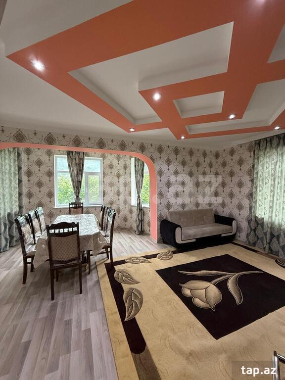Villa, Qələdüz k. (21)