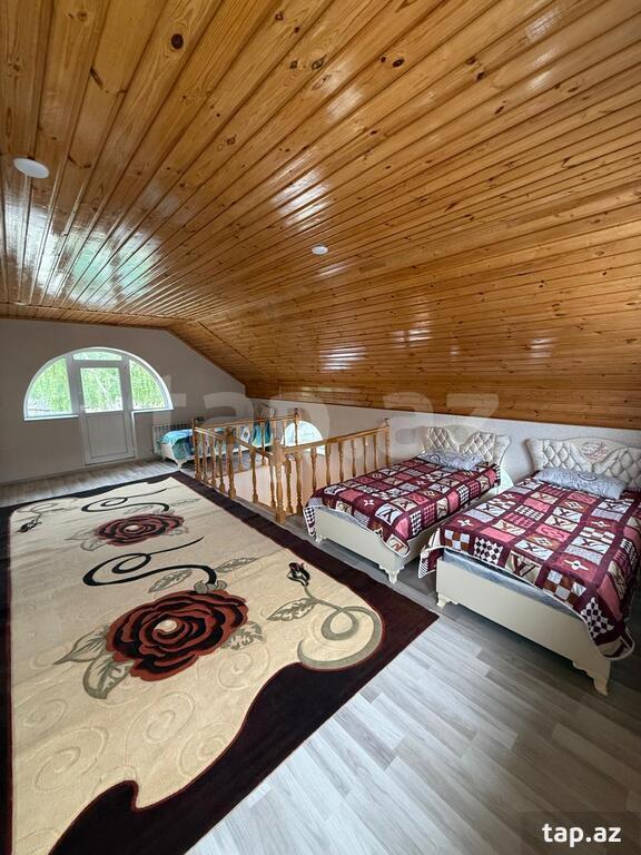 Villa, Qələdüz k. (20)