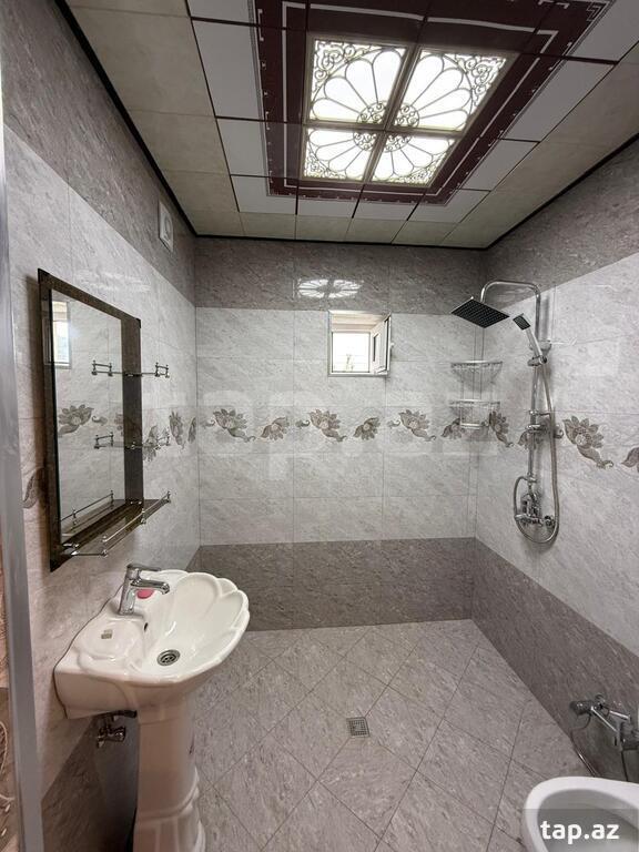 Villa, Qələdüz k. (23)