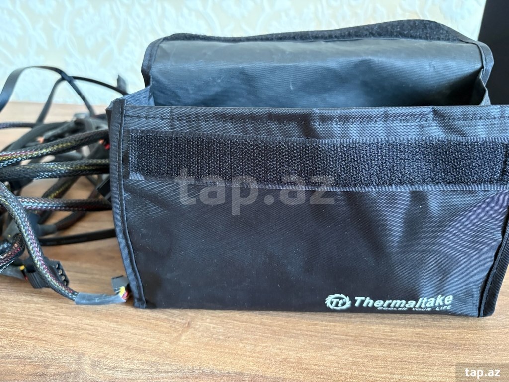 Thermaltake Toughpower Grand 1200W 80+ Gold PSU (6)