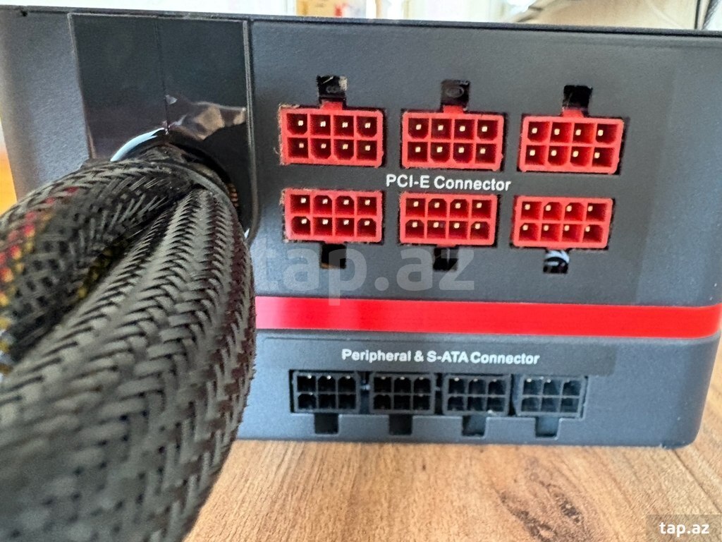 Thermaltake Toughpower Grand 1200W 80+ Gold PSU (5)