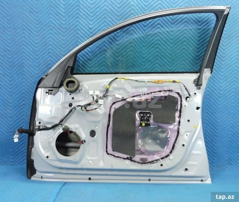 "Lexus GS 300 2006-2011" qapısı (4)
