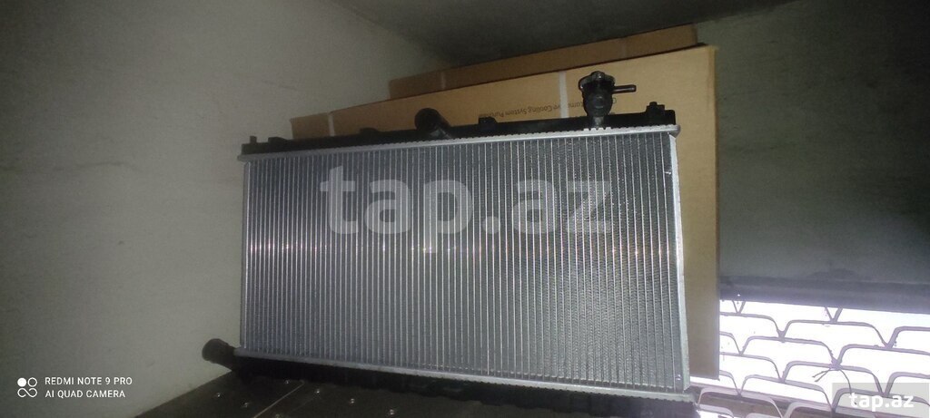 "BYD F3" su radiatoru