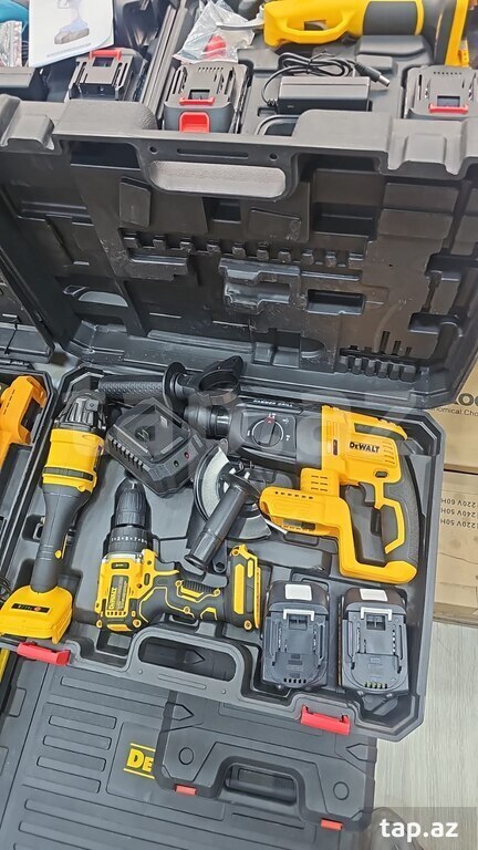 Perforator laqunda dəsti "DeWalt"