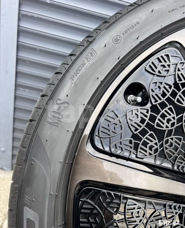 "Mercedes-Benz GLS Maybach" təkərləri R23 (3)