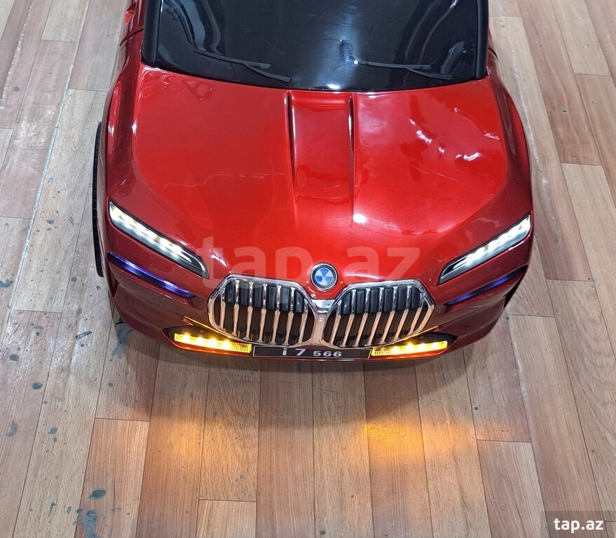 Oyuncaq avtomobil "BMW"