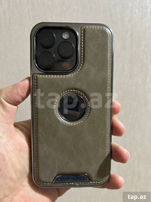 "Apple iPhone 16 Pro Max" üçün arxalıq (3)