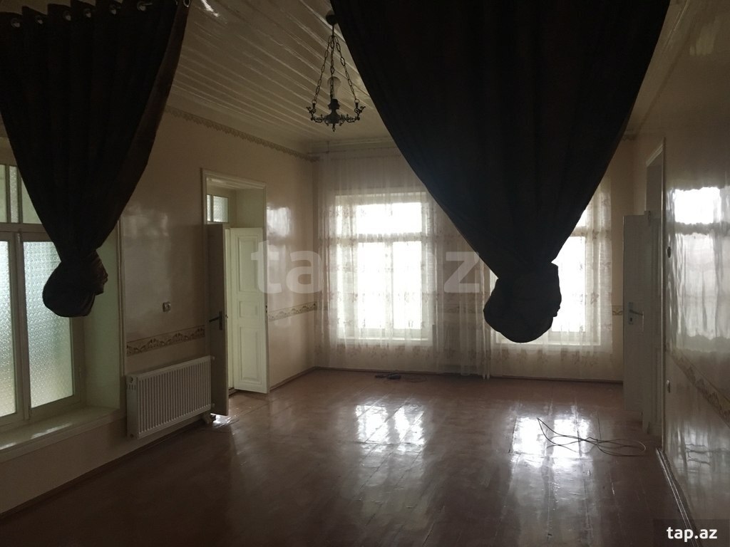 Həyət evi, Şəki ş.