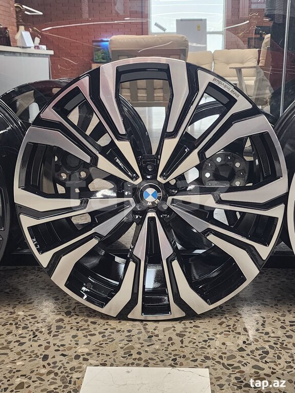 "BMW X7, BMW G07" diskləri R23