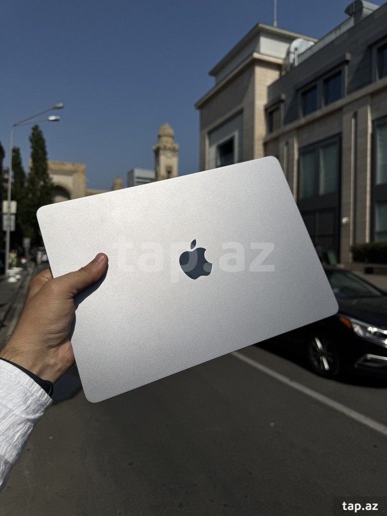 Apple MacBook Air M3 256 GB Space Gray (5)