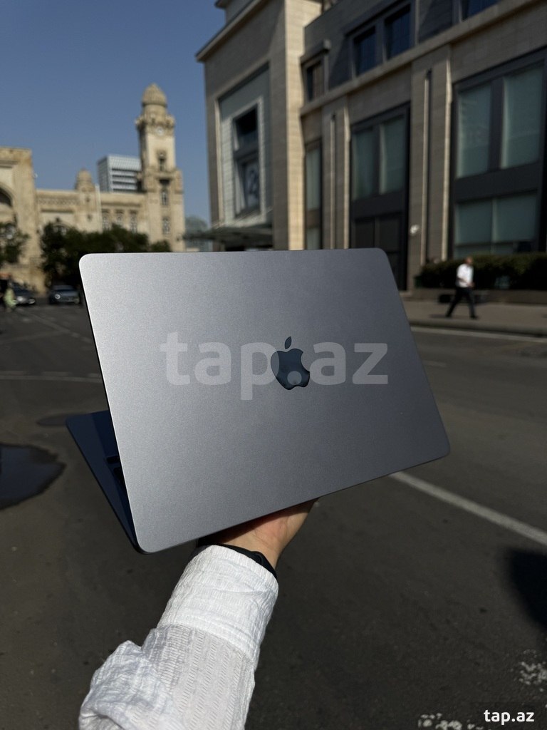 Apple MacBook Air M3 256 GB Space Gray