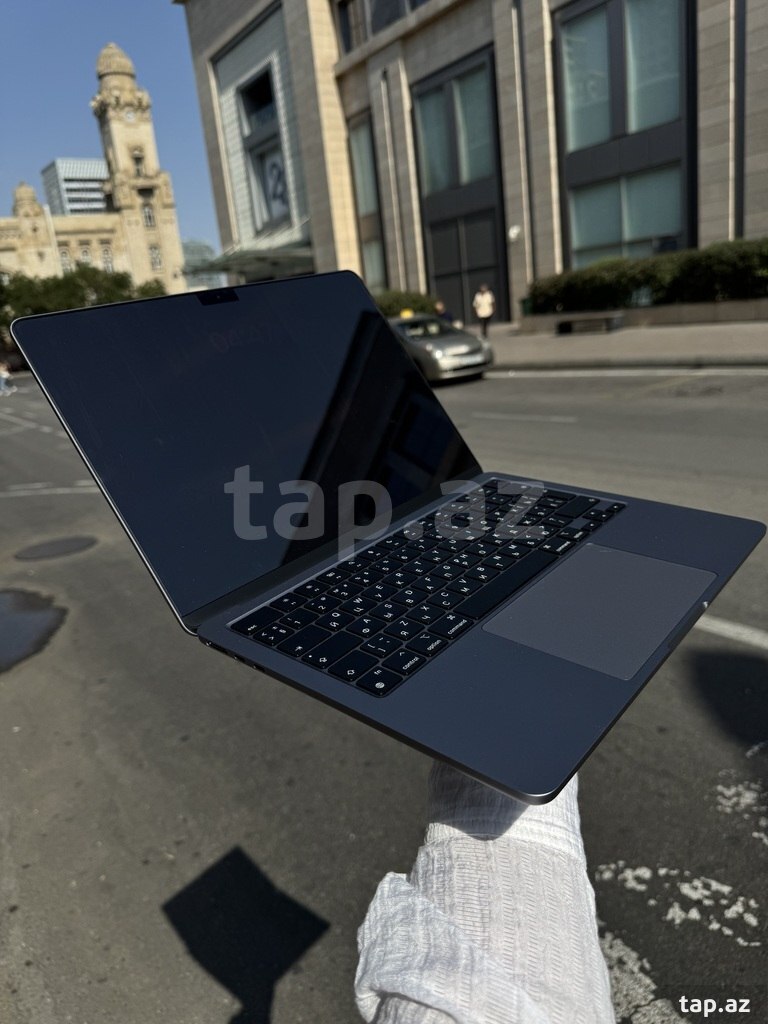 Apple MacBook Air M3 256 GB Space Gray (4)