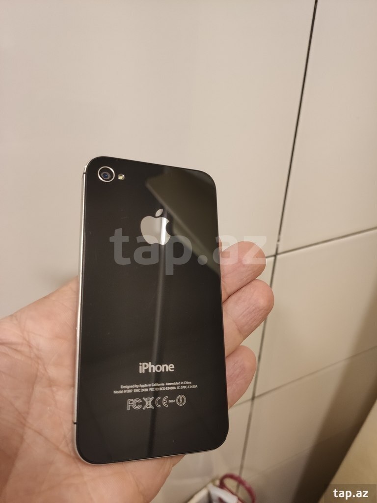 Apple iPhone 4S Black 64GB