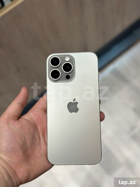 Apple iPhone 16 Pro Max Natural Titanium 256GB/8GB (2)