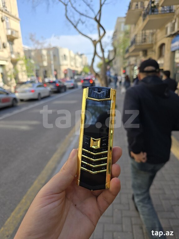 "Vertu" telefonu