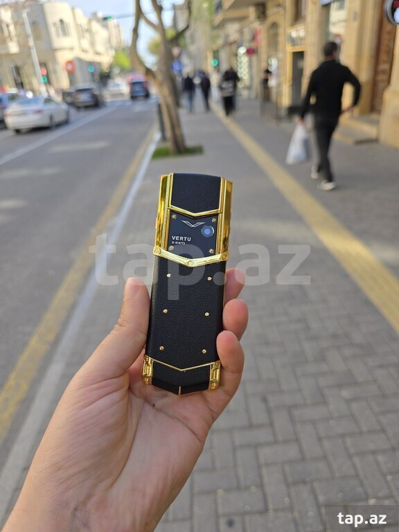 "Vertu" telefonu (2)