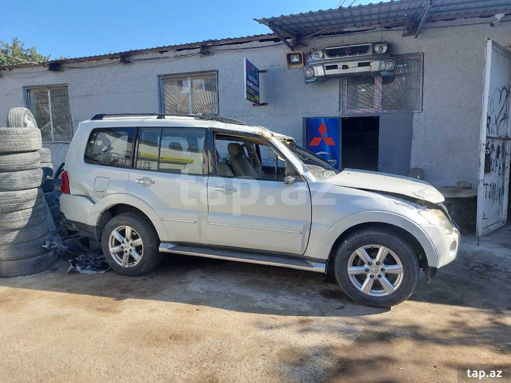 Mitsubishi Pajero, 2008 il (6)