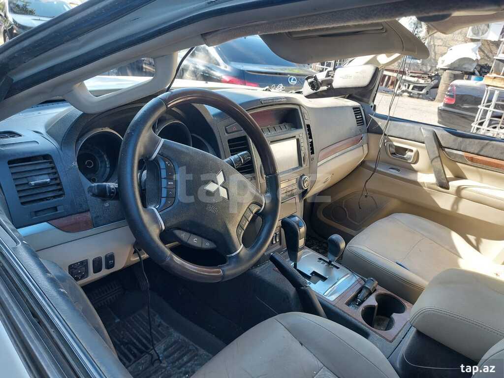 Mitsubishi Pajero, 2008 il (5)