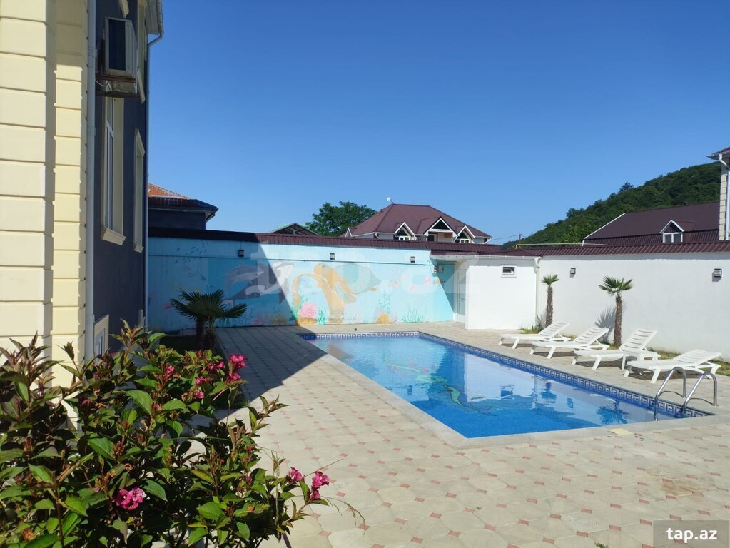 Bağ evi, Qəbələ ş.