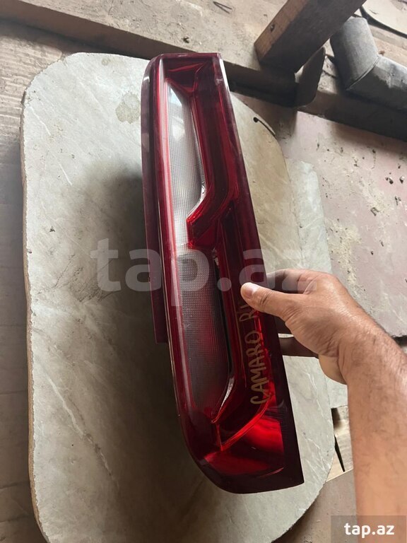 "Chevrolet Camaro" arxa stop işıqları