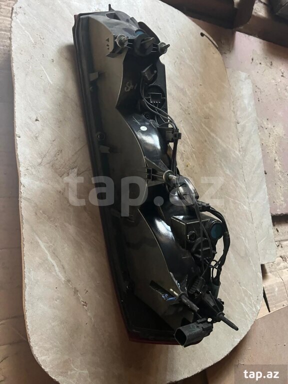 "Chevrolet Camaro" arxa stop işıqları (5)