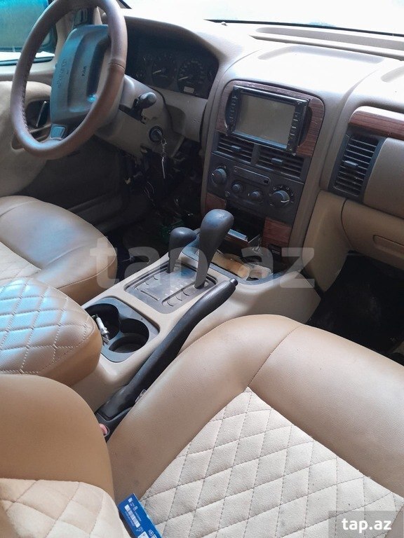Jeep Grand Cherokee, 2000 il (5)