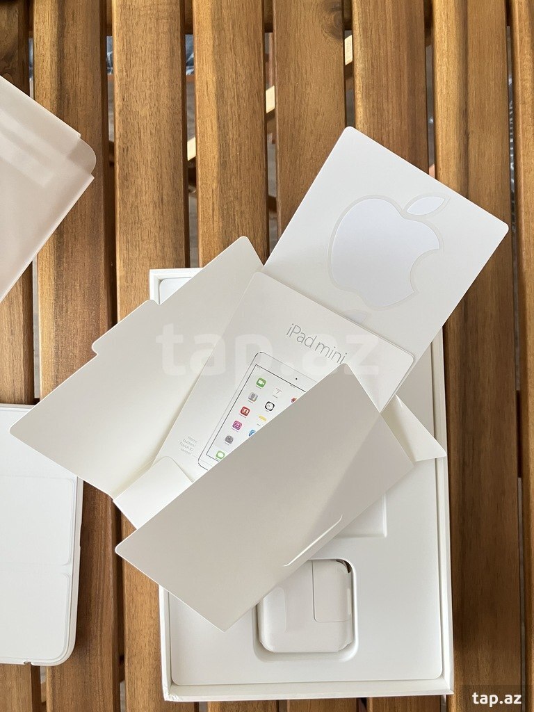 Planşet "Apple iPad Mini 4 - Set" (4)