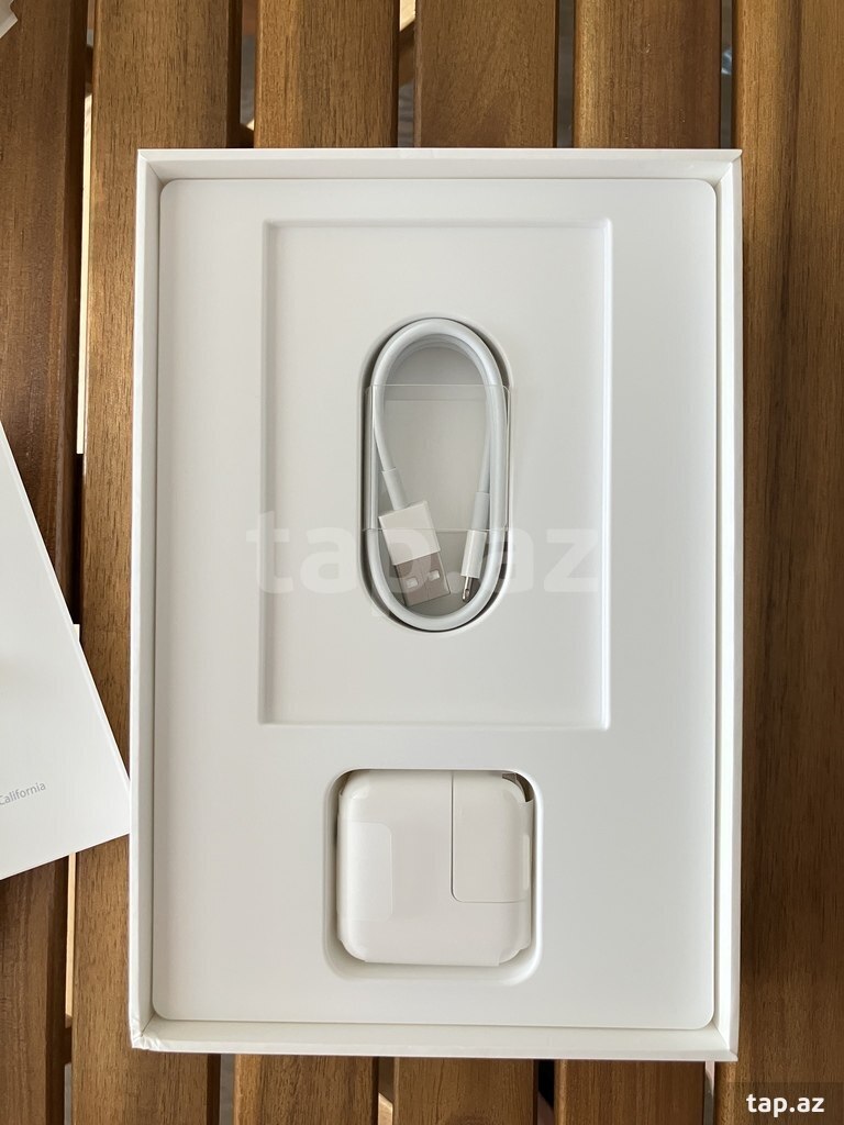 Planşet "Apple iPad Mini 4 - Set" (3)