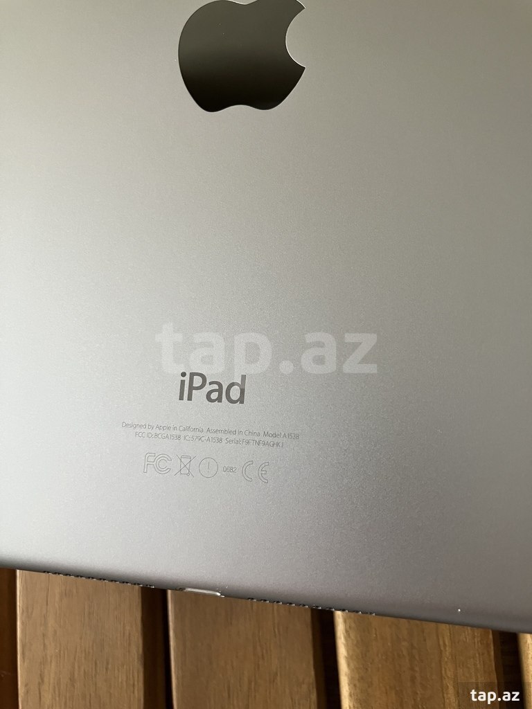 Planşet "Apple iPad Mini 4 - Set" (2)