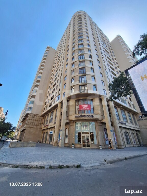 2-otaqlı yeni tikili, Elmlər Akademiyasi m., 90 m²