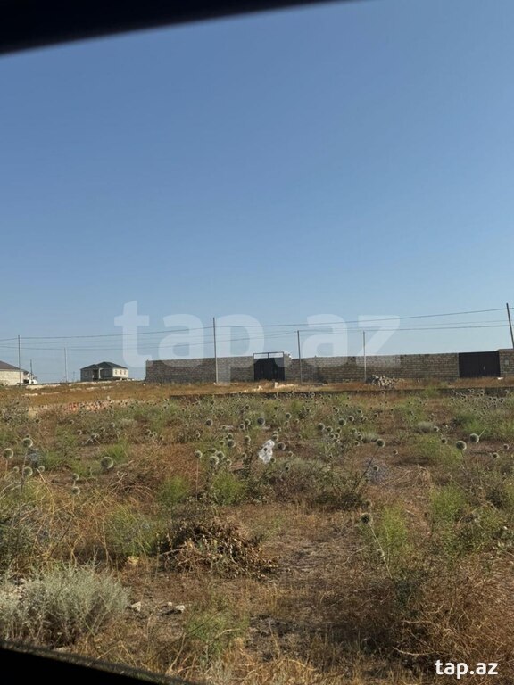 Torpaq satılır, Bakı