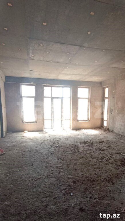 4-otaqlı yeni tikili, Ü. Hacıbəyov küç., 200 m²