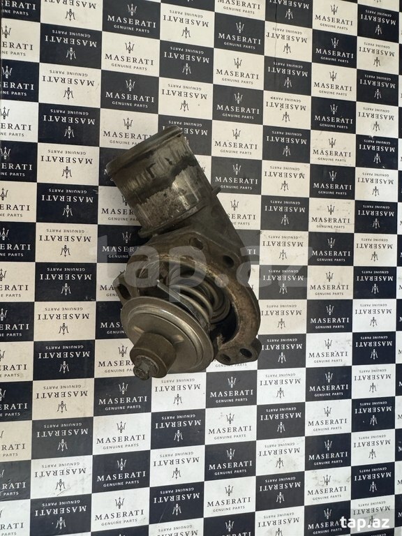 "Maserati" termostatı
