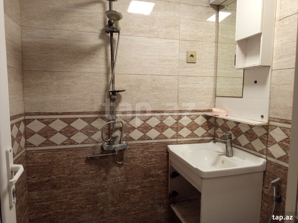 2-otaqlı mənzil kirayə verilir, Azadlıq pr., 50 m² (10)