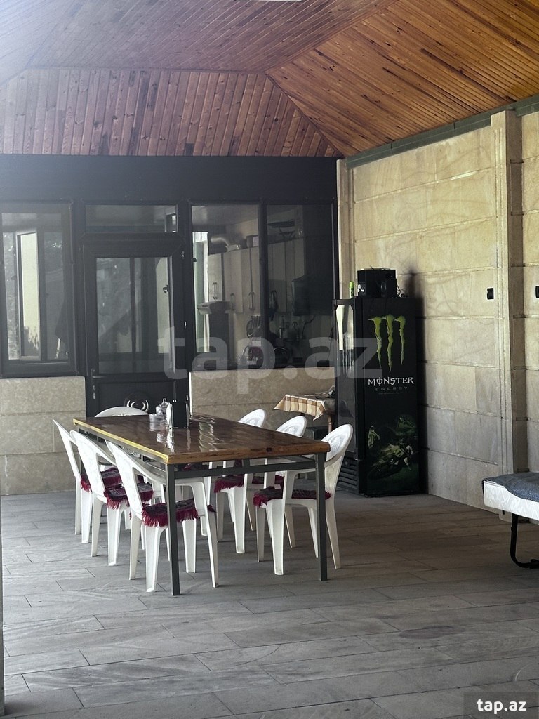 Bağ evi, Novxanı qəs. (3)