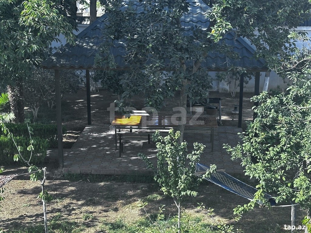 Bağ evi, Novxanı qəs. (13)