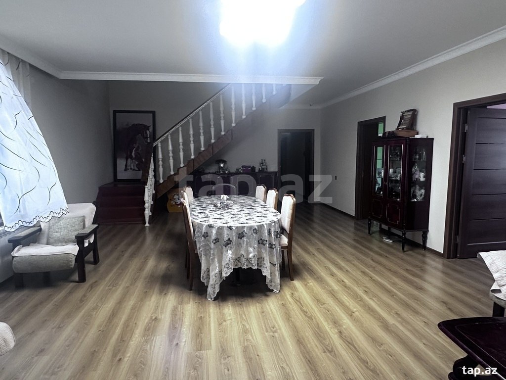Bağ evi, Novxanı qəs. (10)