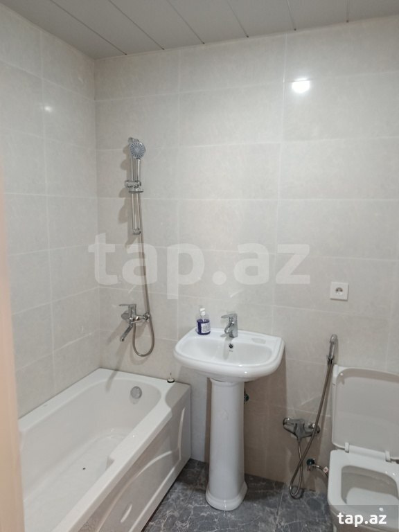 4-otaqlı yeni tikili kirayə verilir, Sumqayıt ş., 115 m²