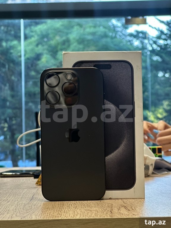 Apple iPhone 15 Pro Black Titanium 256GB/8GB (2)