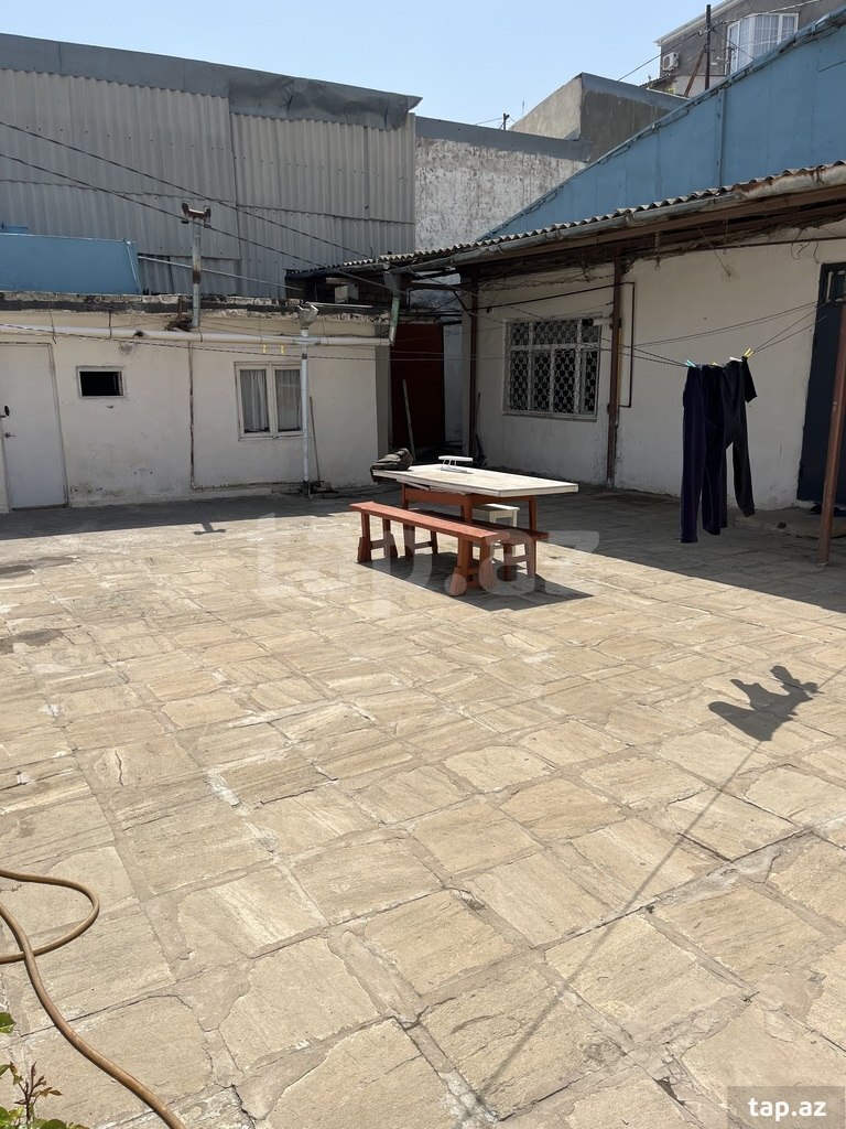 Həyət evi, Litvin Babayev küç.