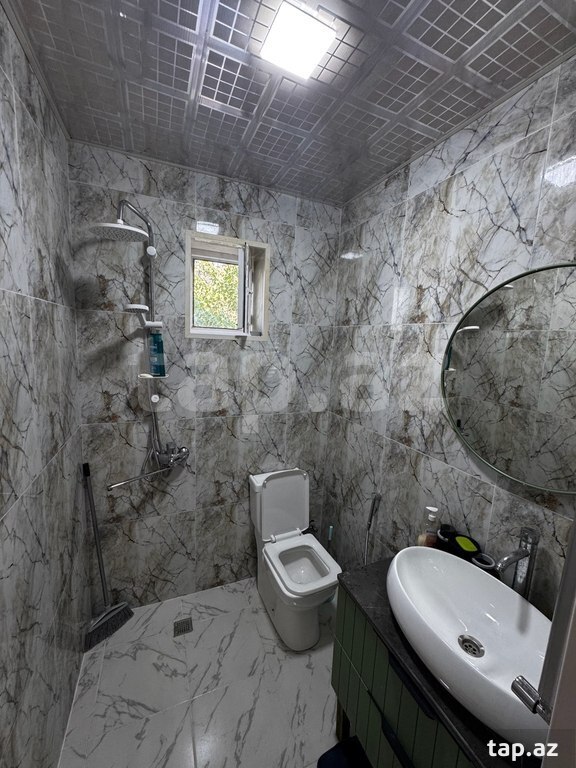 Bağ evi, Novxanı qəs.