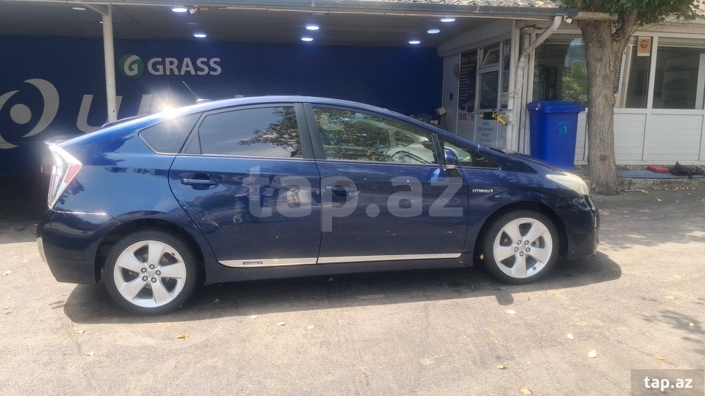 "Toyota Prius, 2012 il" icarəsi  (4)