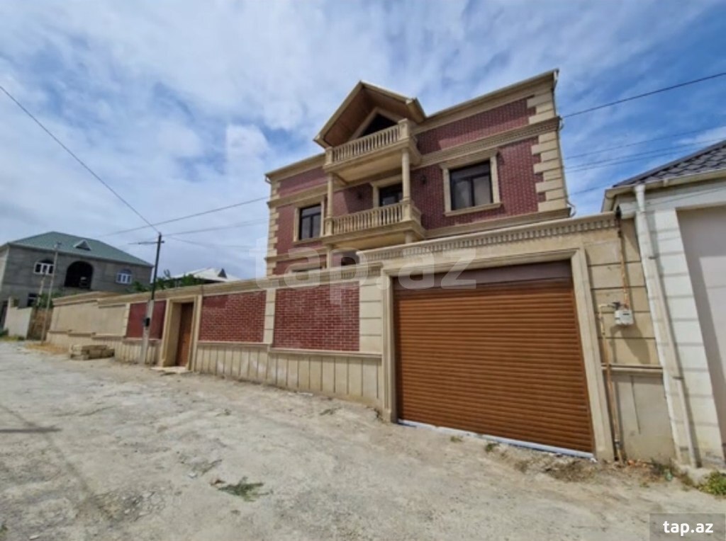 Villa, Saray qəs.