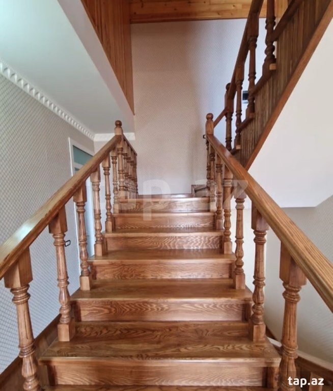 Villa, Saray qəs.