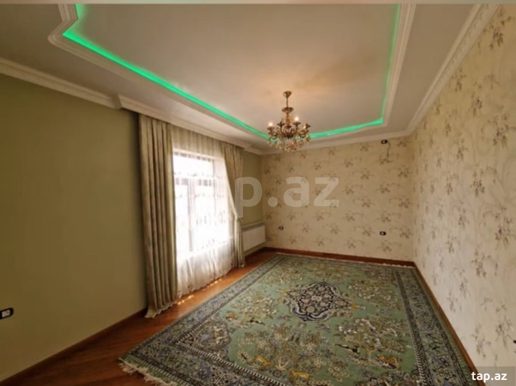 Villa, Saray qəs.