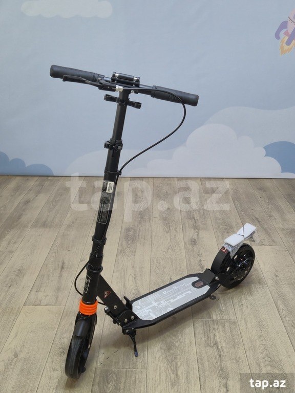 Skuter "Future JC-663" (2)